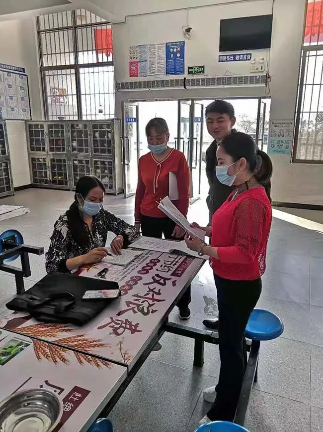 镇沅市场监督管理局“三落实”压实抓好校园食堂食品安全
