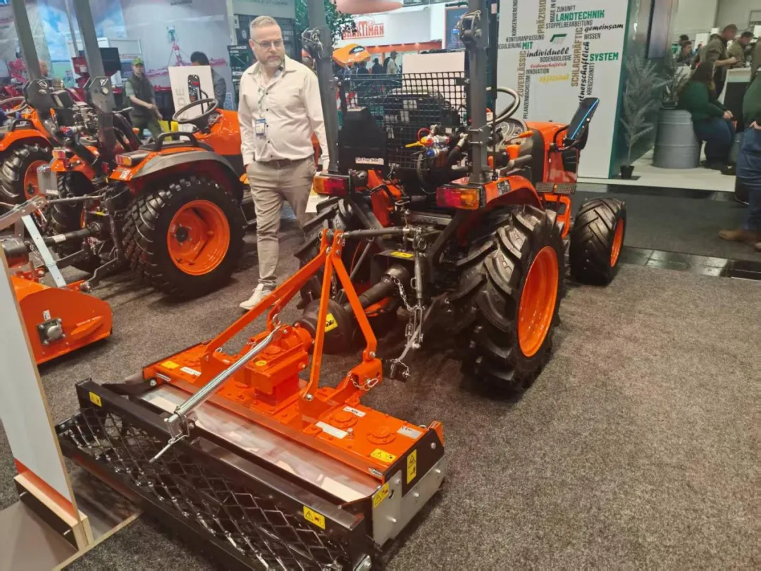 日本久保田公司在欧洲和美国市场上销售的拖拉机情况