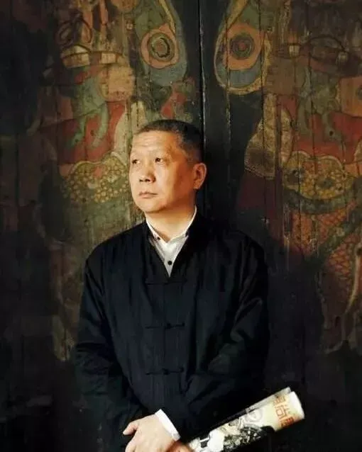 别不知:古玩市场经营模式正在转换…