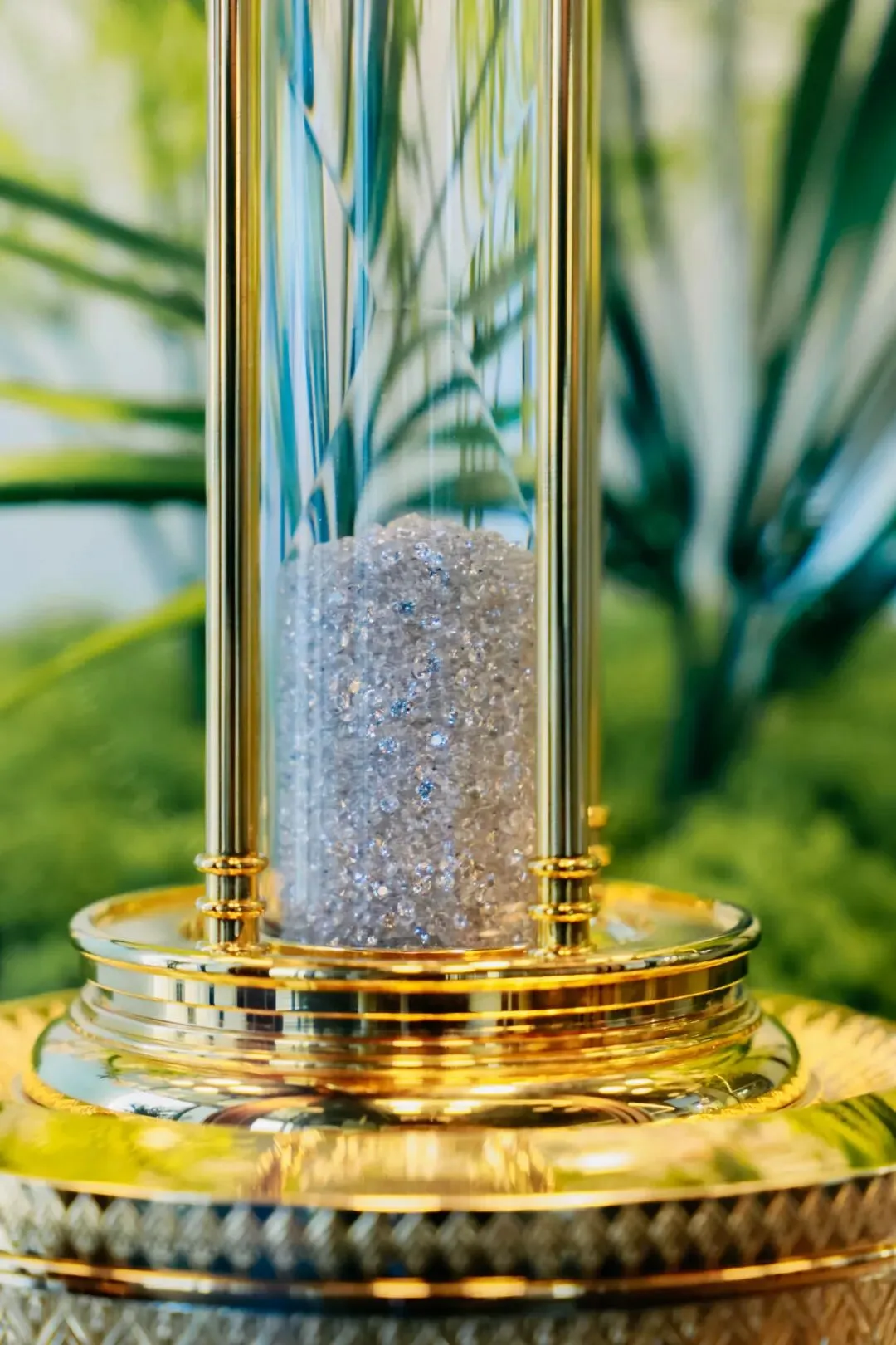 天然钻石:年均涨幅3%-5%,在不利市场条件下仍展现优势,其保值性超出预期