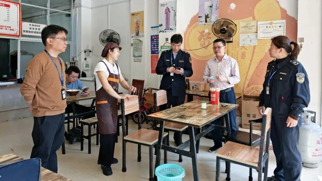 凤山县市场监督管理局开展网络餐饮食品安全专项整治