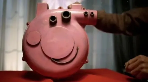 内容营销怎么玩?疯狂小狗打造暖心跨年宠物场景