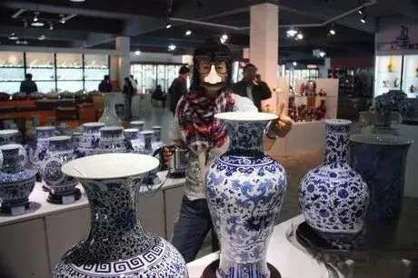 为什么现在的景德镇陶瓷市场举步维艰|难以生存