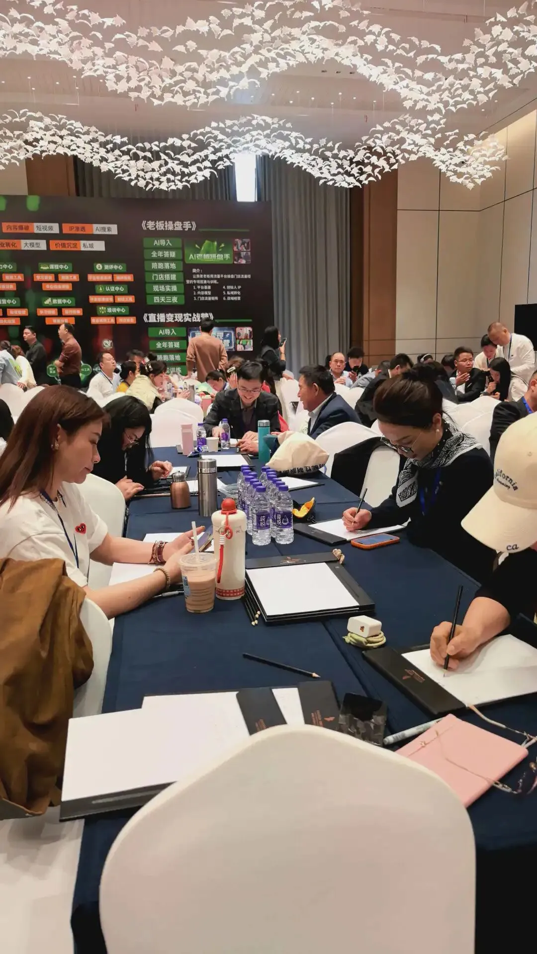 很多老板问,怎么做AI获客引流到门店