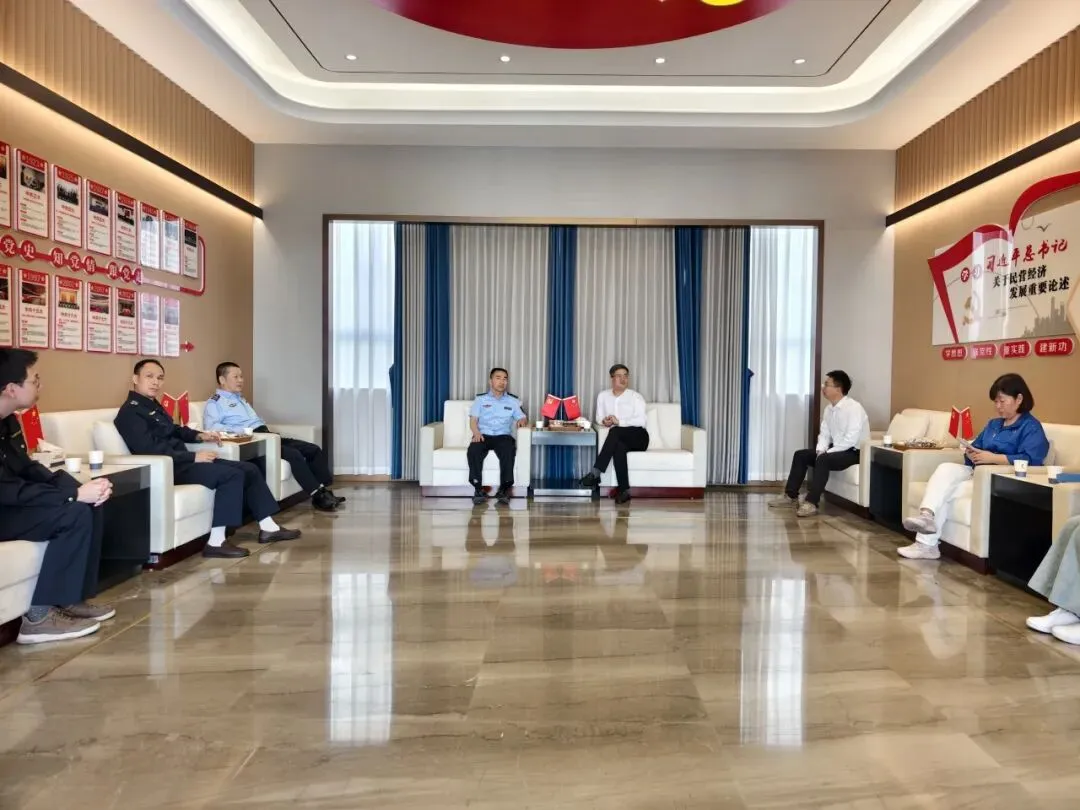 守护品质,共建信任 | 南靖县市场监督管理局授予豪士食品“消费维权服务站”牌匾