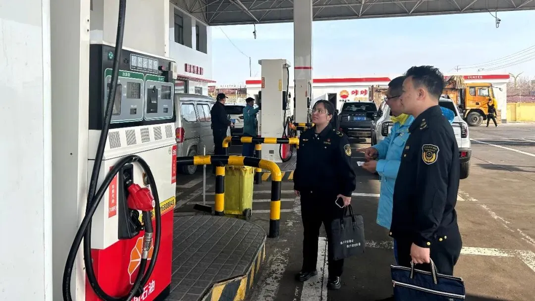 精准监管护民生 阿拉山口市开展成品油市场专项整治