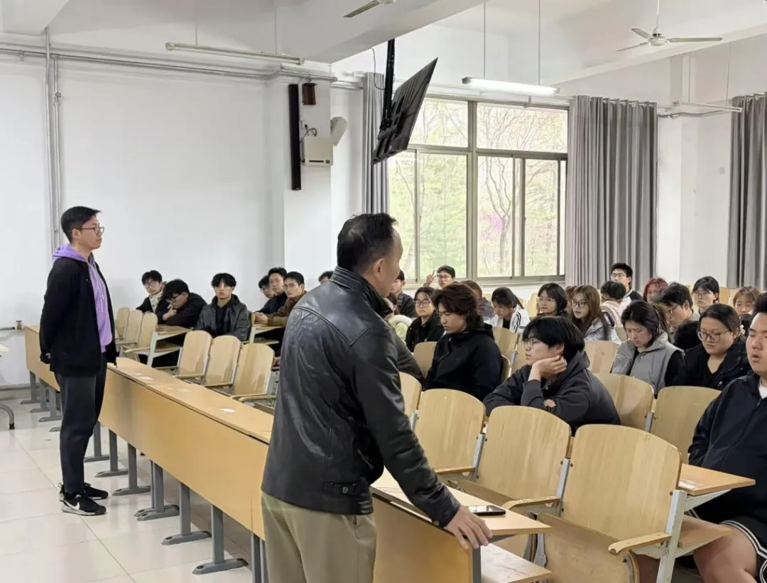 数字营销系召开2026年春季运动会动员大会暨学生骨干大会