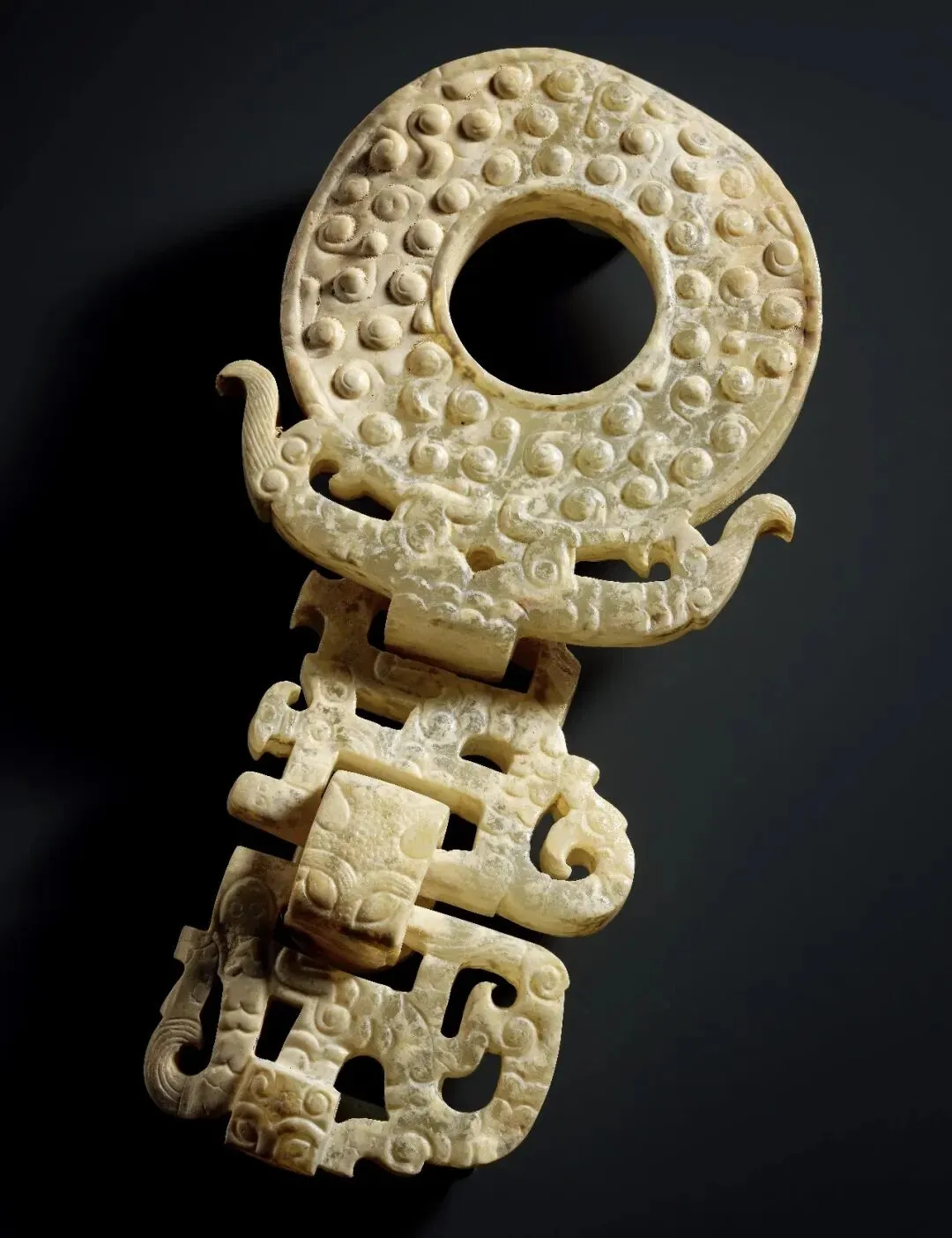 收藏市场前沿:嘉德香港2026春拍古玉精选