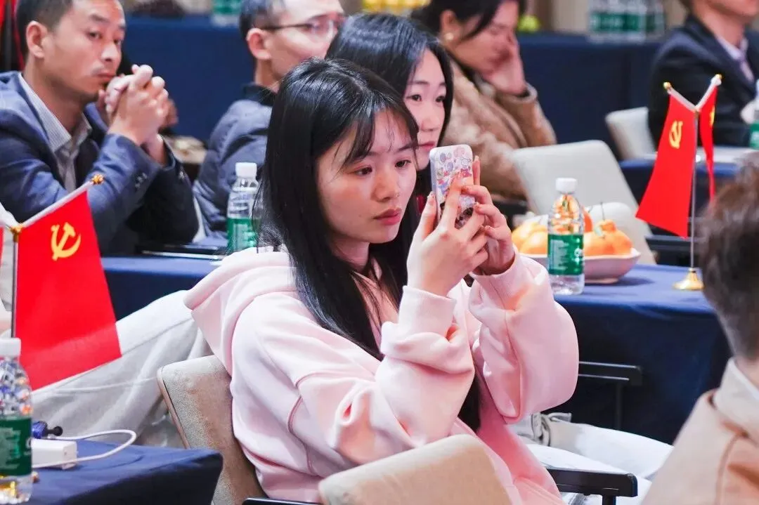 别再“什么都做一点”了!2026外贸获客,这5种渠道才是真正的“印钞机”