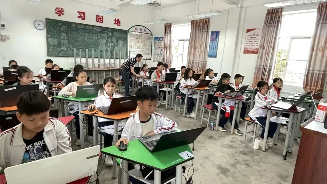 技赢未来!南联小学学子参加镇电脑知识培训满载而归