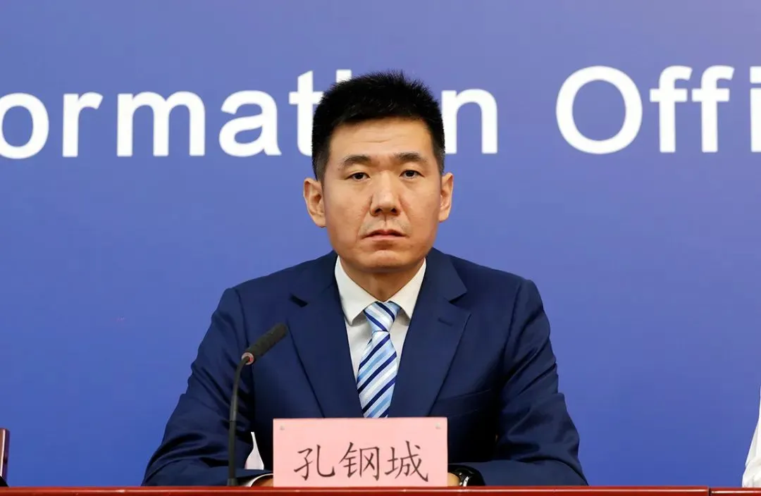 涉农贸市场、机场!丰台、昌平新增感染者轨迹公布,两地升高风险——