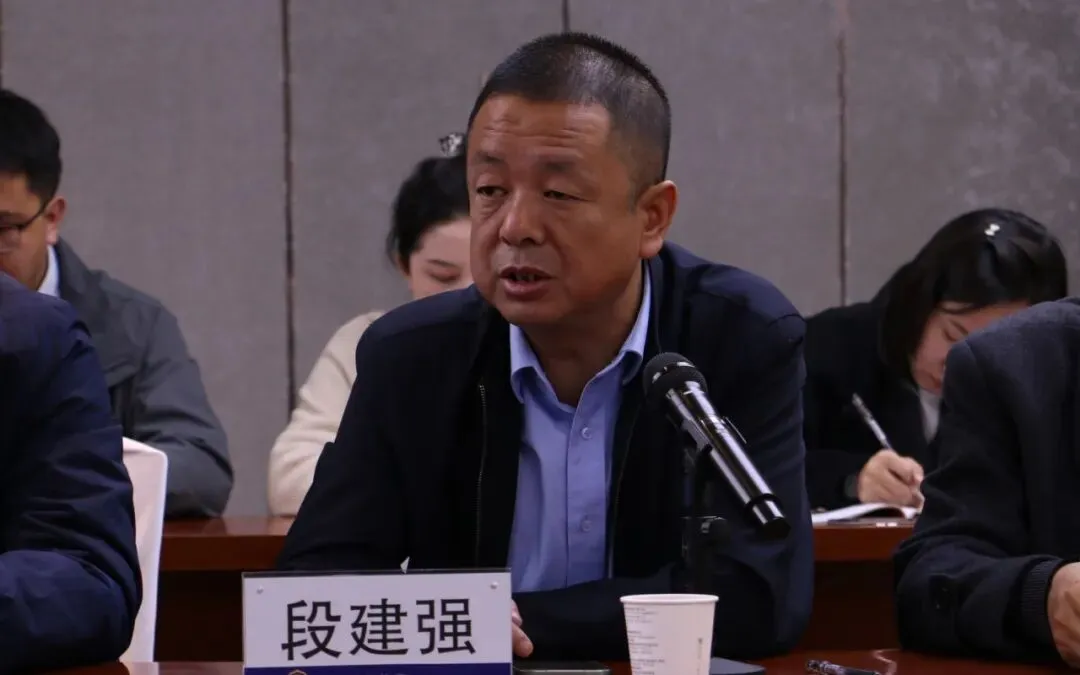 临夏州市场监管局组织召开全州私营企业协会座谈会