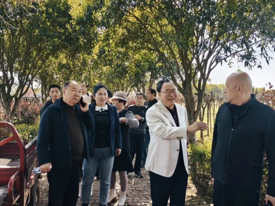 品牌赋能,共赢市场—味见汉中品牌公司、赤土岭文协赴衮雪公司考察调研