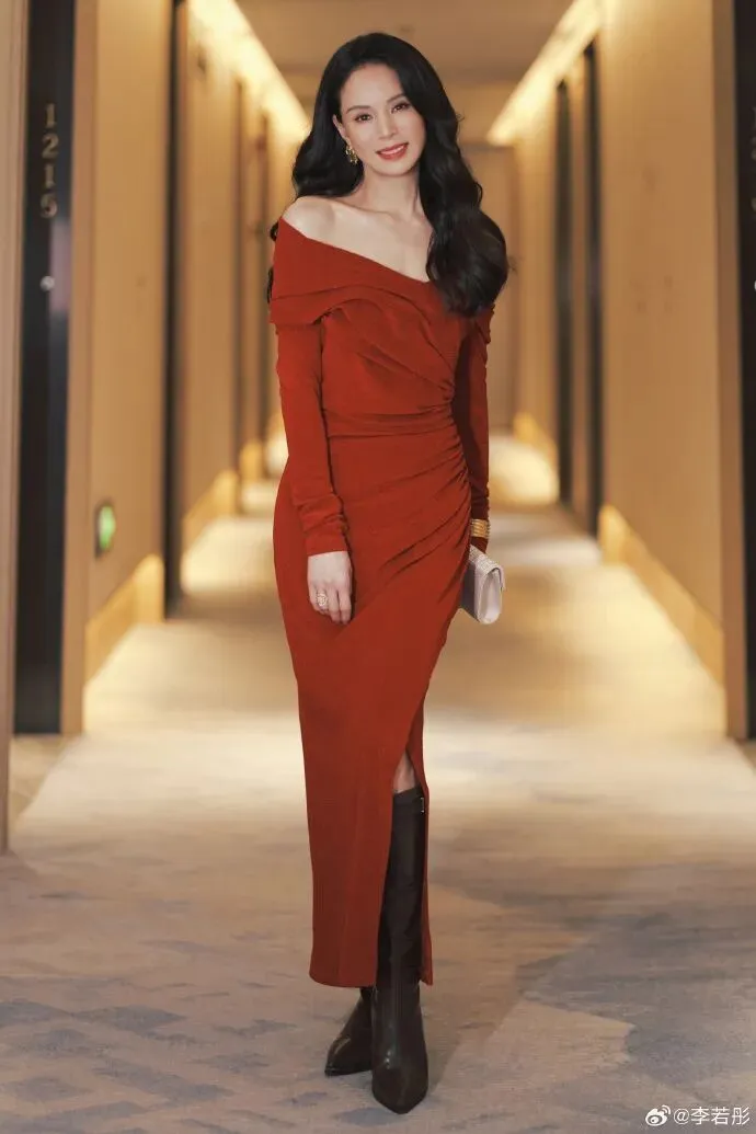 市场监管部门对优思益推手立案调查;李若彤、章小蕙发布致歉声明!