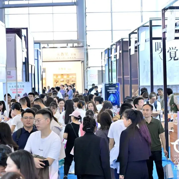 获客成本降一半,业绩翻一倍?美业AI玩法都在这场会 | 论坛预告