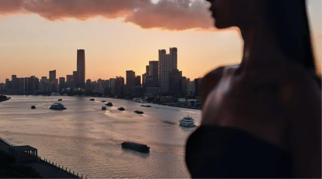 上海居然有个无视市场波动,次次认筹超200%的神盘