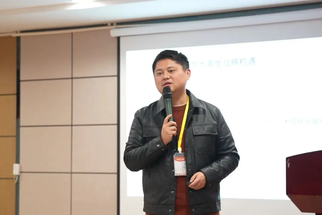 战鼓催征,再登巅峰 | 罗斯福营销中心3月营销总结誓师大会顺利召开