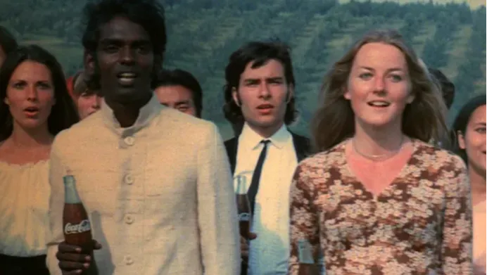 品牌营销丨百事VS可乐广告对决越看越上头