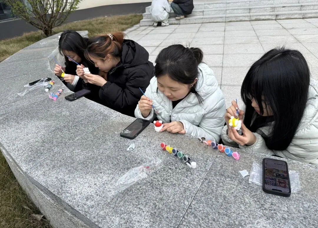 梨园聚趣 执笔绘心——学院市场营销社开展创意减压主题活动