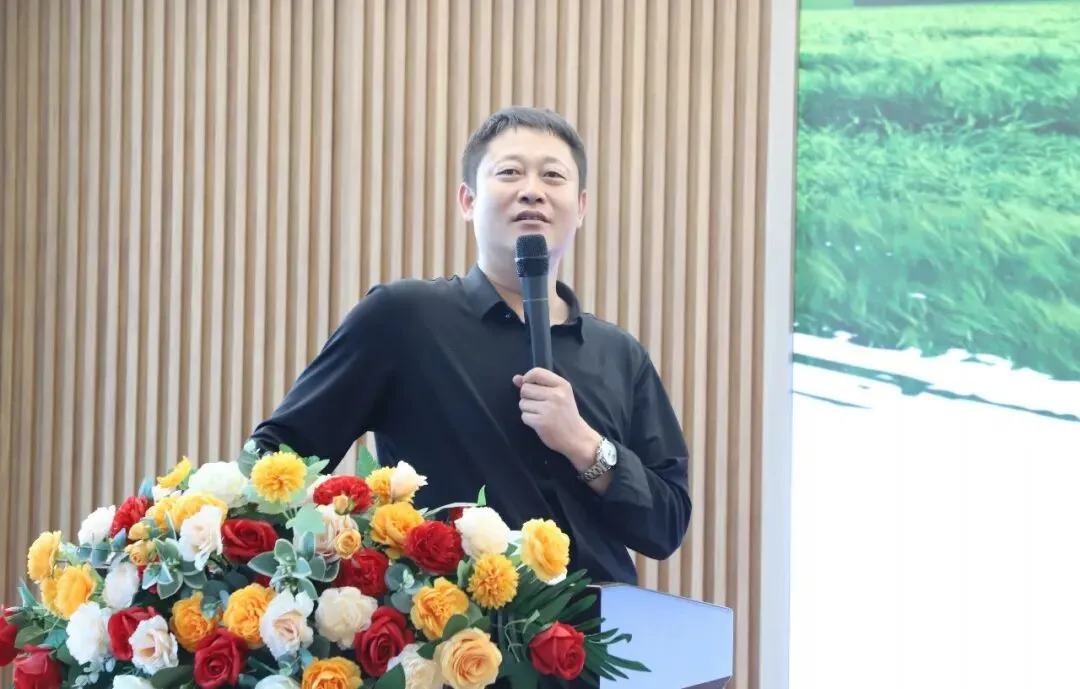 聚力突破,实干致远:河南瀚斯抗性杂草营销中心召开4月份营销工作会议