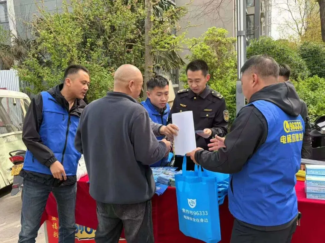 孟州市市场监督管理局开展电梯安全宣传及电梯困人应急演练