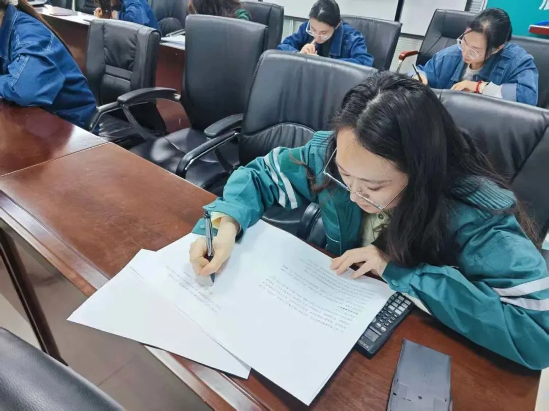 奋进家园 | 营销服务中心开展电费专业技能竞赛