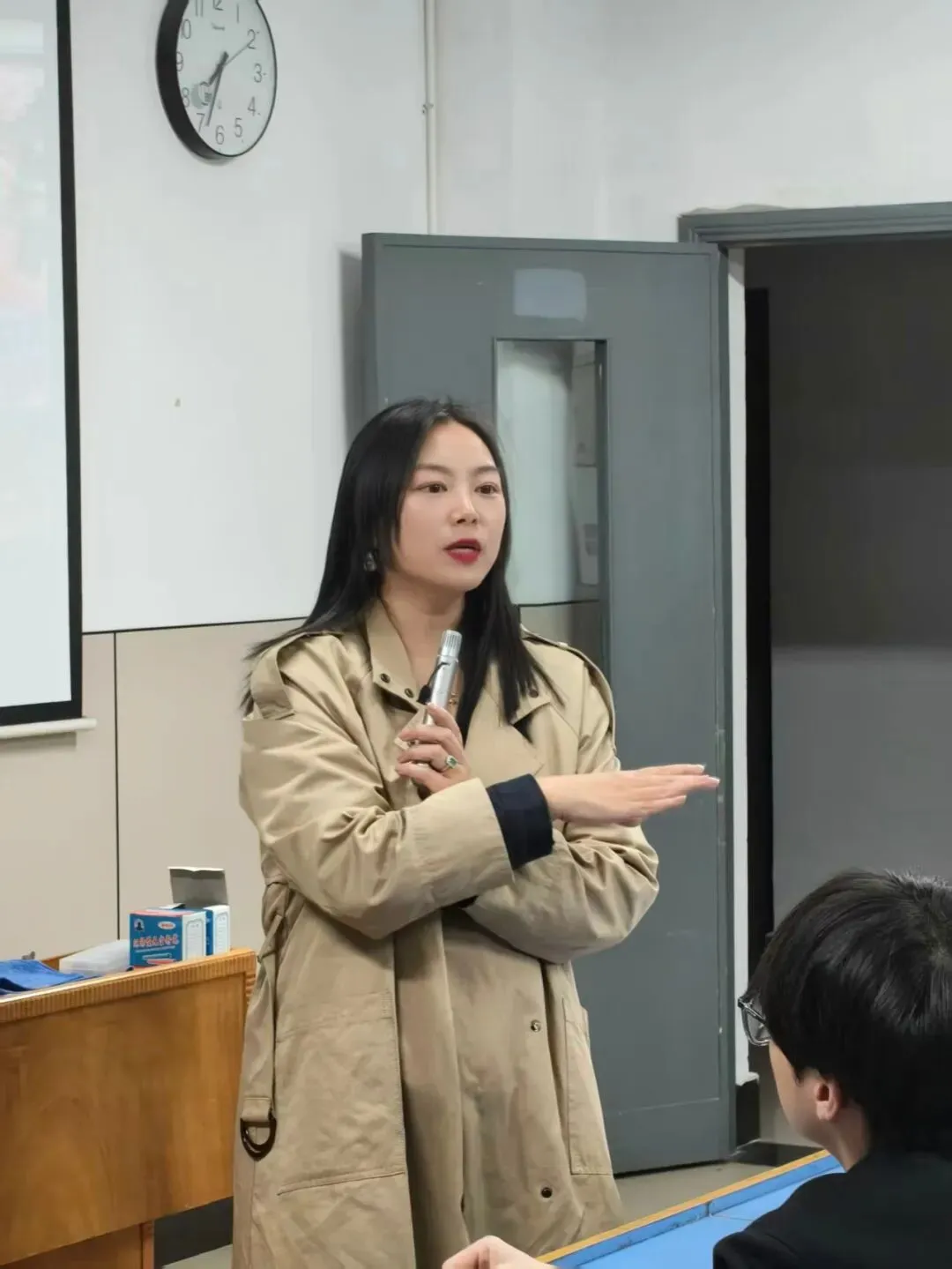 深耕社交营销 解锁 AI 种草新玩法—— 微思敦联合创始人徐伟校园分享纪实