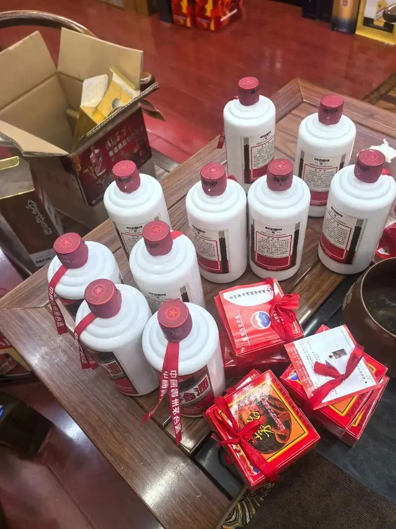 低度酒市场快速增长,年轻消费群体成新动力.济南市历下区高价回收汾酒青花30年及低度创新产品,专业团队,估价公允.