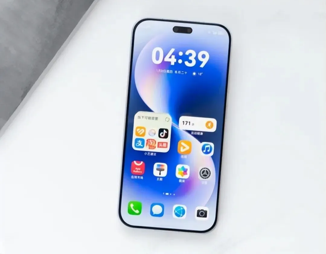 华为nova15 Ultra:中端机市场的“破局先锋”