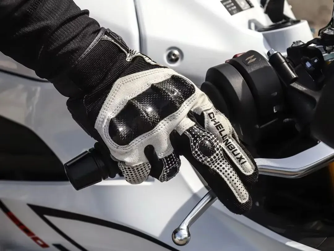 年营销费不到10万,WSBK双连冠碾压杜卡迪:张雪做对了什么?