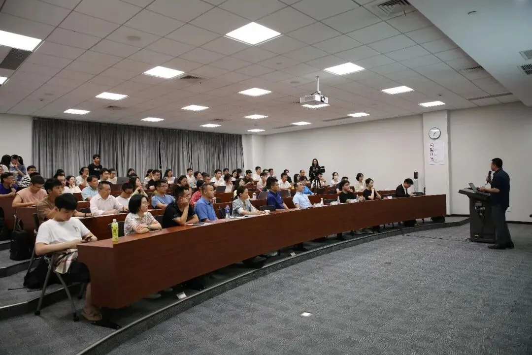 智联招聘李强:经济金融领域的就业市场现状和趋势丨金融前沿讲堂第115期