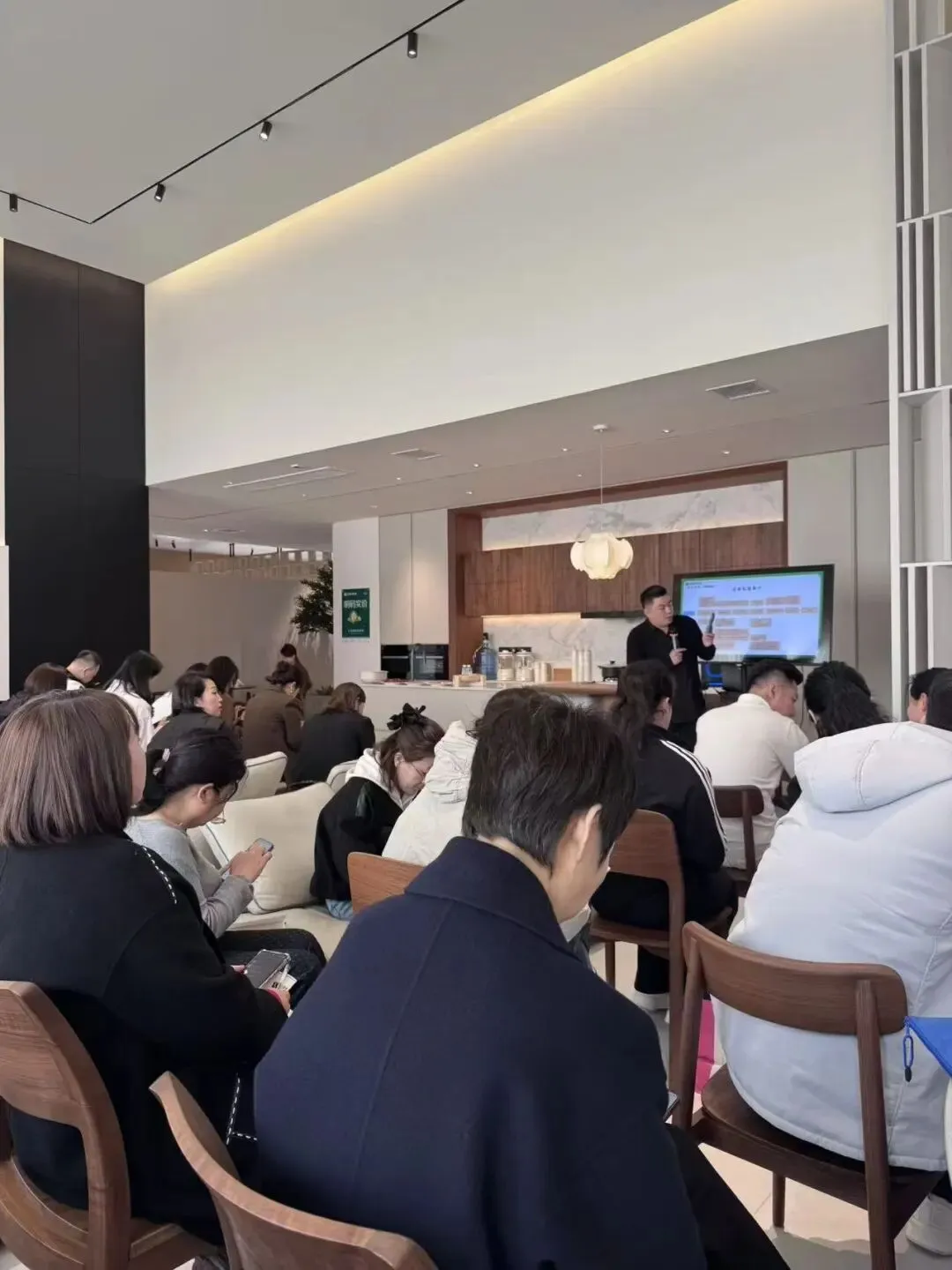 象限营销双案齐发!兴叶35周年誓师&赖氏厂购会,火力全开!