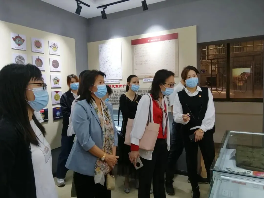 佛山照明营销第二党支部开展“学党史、感党恩、悟思想、开新局”主题党日活动