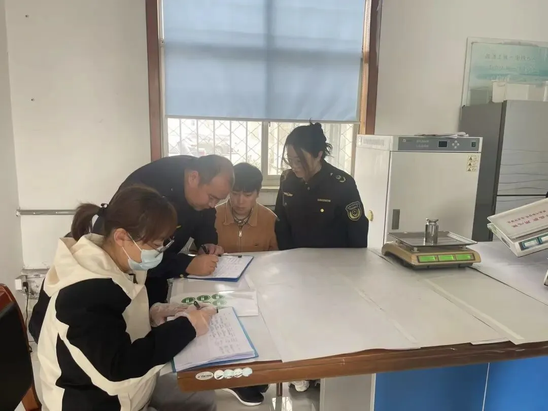 基层动态|荣成市市场监管局东山所开展计量检定服务