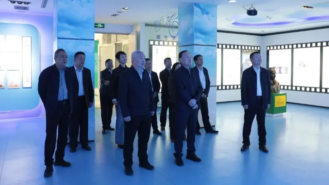 山东省市场监管局党组书记、局长吴承丙一行莅临卫康生物调研 聚焦保健食品安全与全链条主体责任落实