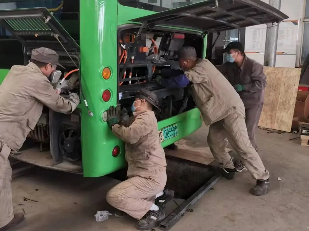 综合服务中心主动出击拓市场 多路径推进“二次创业”见实效