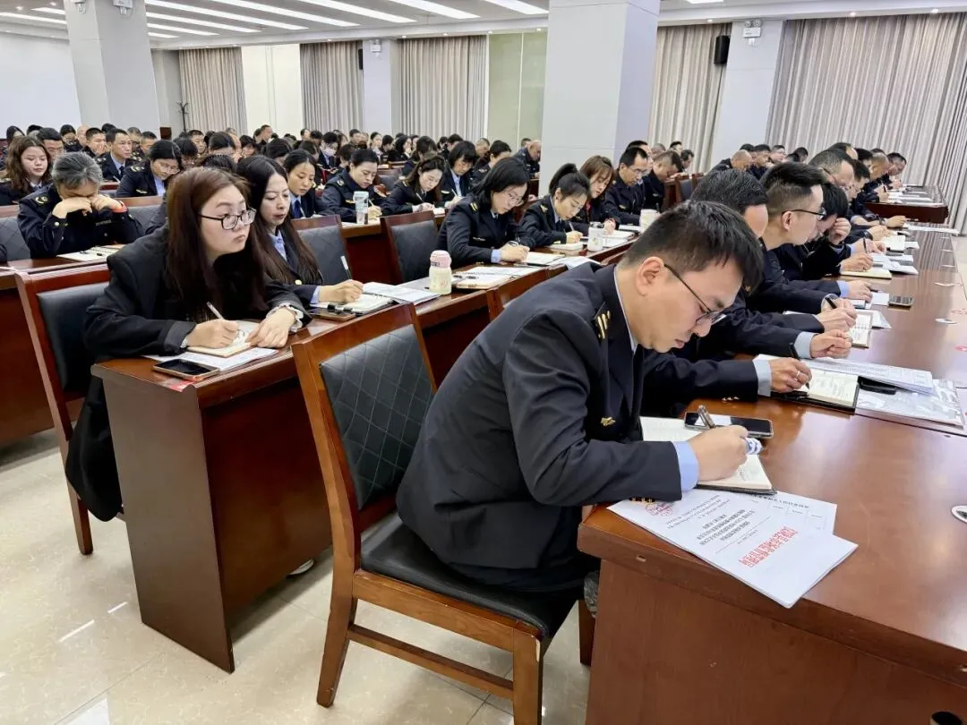 仪陇县市场监管局召开党风廉政建设暨集中整治群众身边不正之风和腐败问题工作推进会