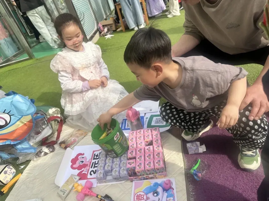 一起“趣”购物—川迪跳蚤市场开市啦