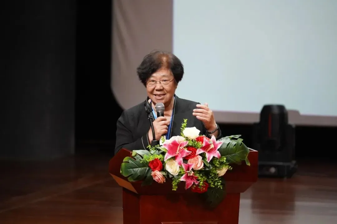 我校举办第18届全国大学生广告艺术大赛营销创客单元名家名师校园创意巡讲活动