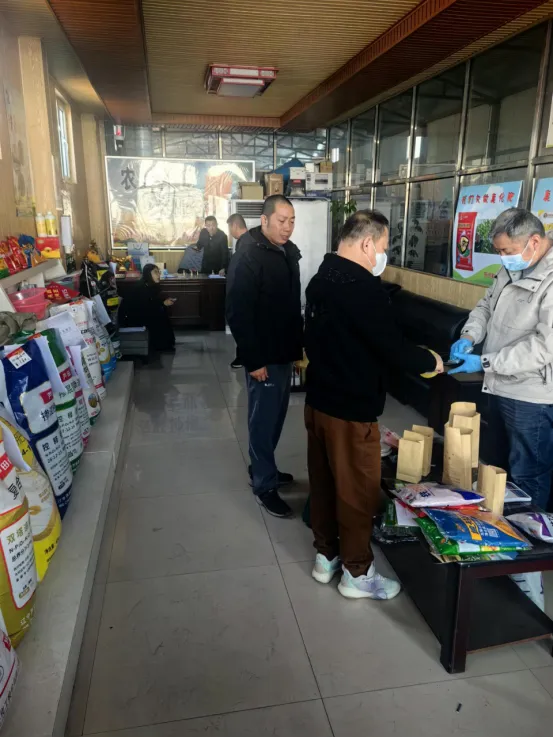 通辽市春季农作物种子市场抽检组深入科左中旗开展专项检查