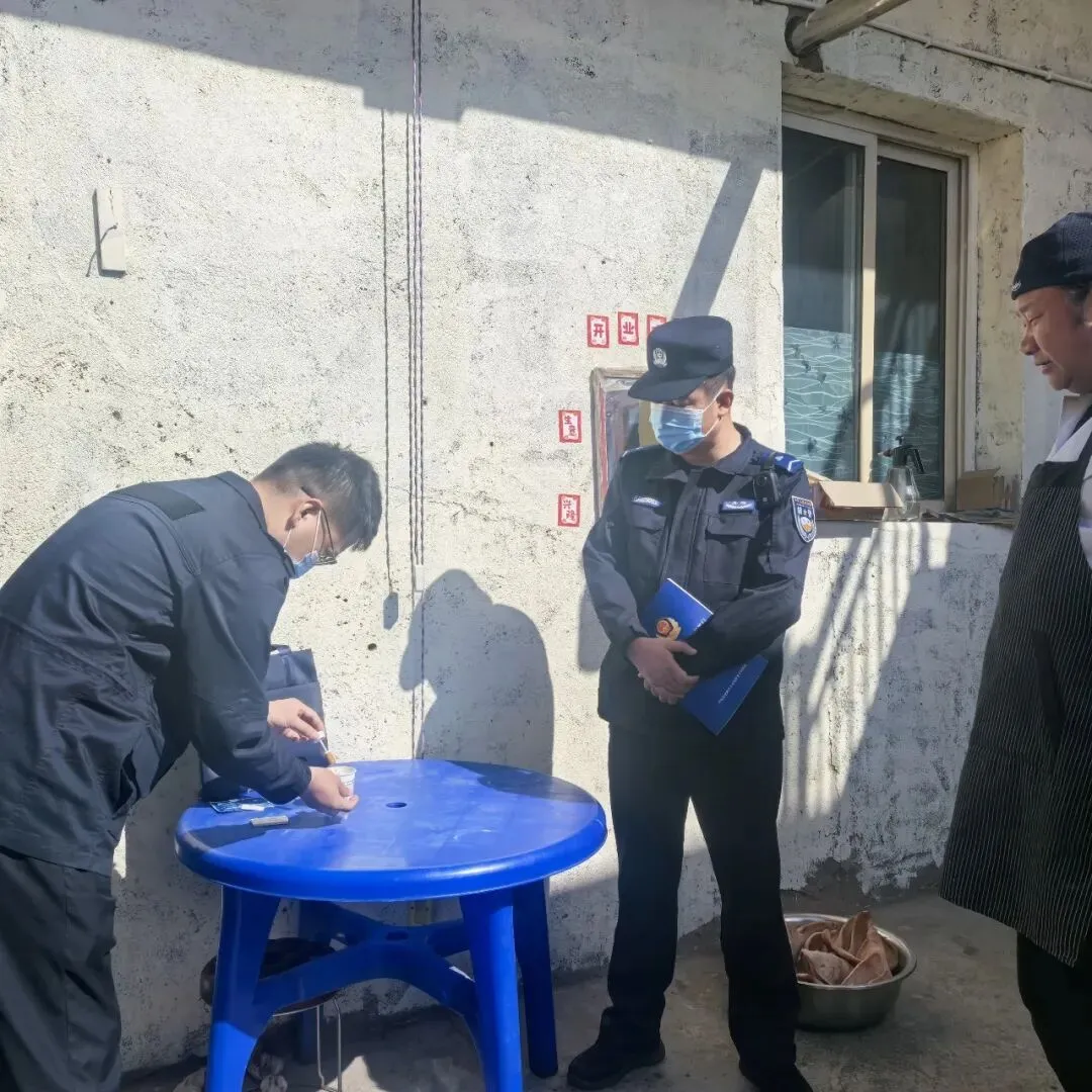 化隆县公安局联合市场监督管理局开展肉制品销售联合执法检查