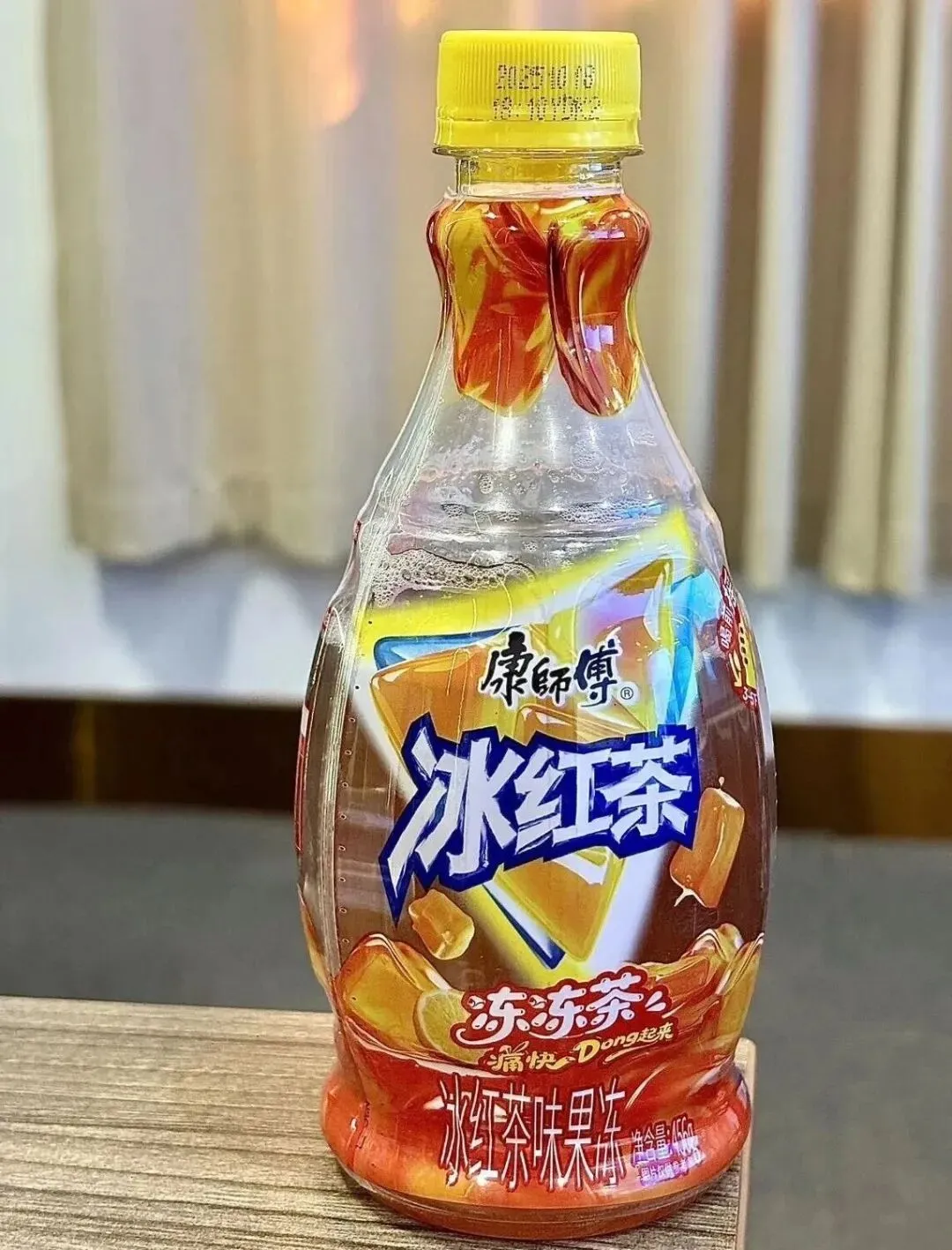 康师傅、可口、农夫都在忆往昔,饮料市场开始“文艺复兴”?