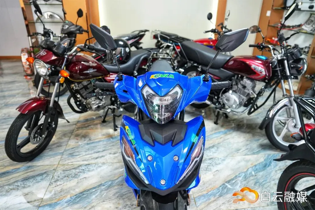 张雪机车“一战封神”,有广州这个摩配市场的硬核助攻→