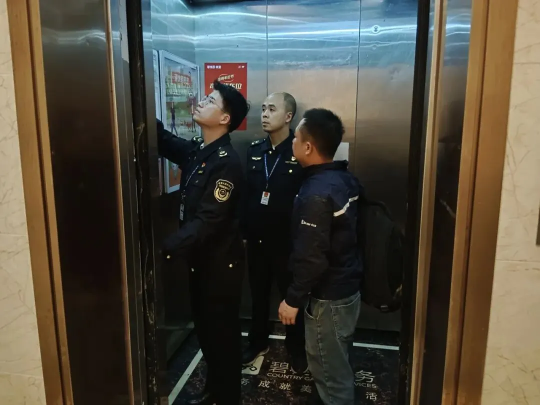 守护“上下”安全,传递民生温度——县市场监管局扎实推进住宅小区电梯安全专项整治