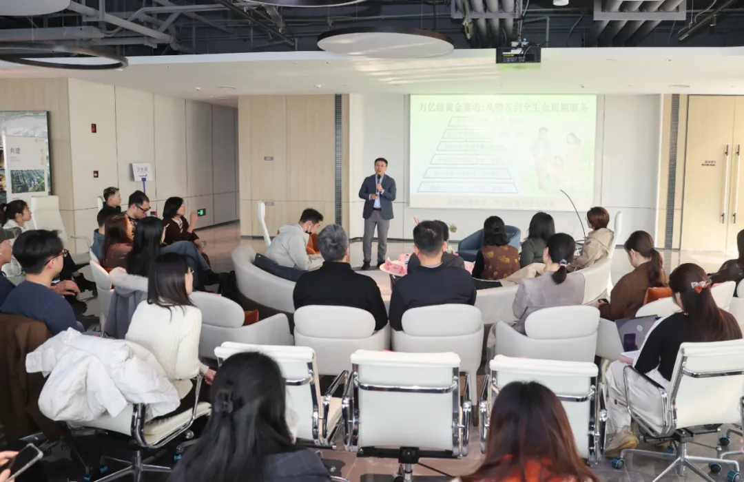 【园区资讯】3000亿宠物市场新风口,元宇宙街区发布“宠物友好公约十条”