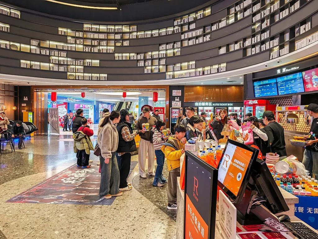 票房破120亿!中国电影市场活力满满