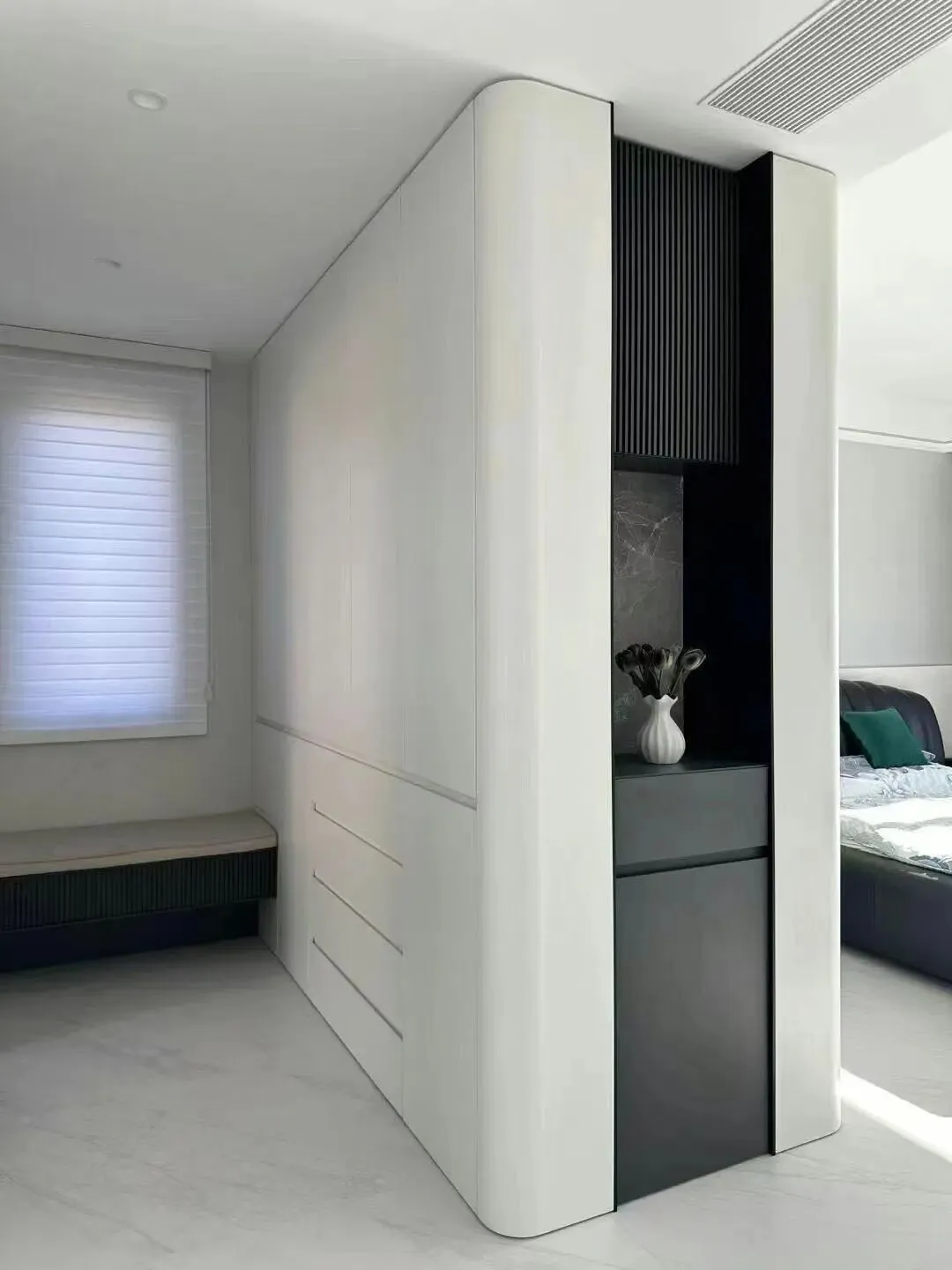 郑州实木油漆全屋定制:市场竞争与品牌选择策略解析