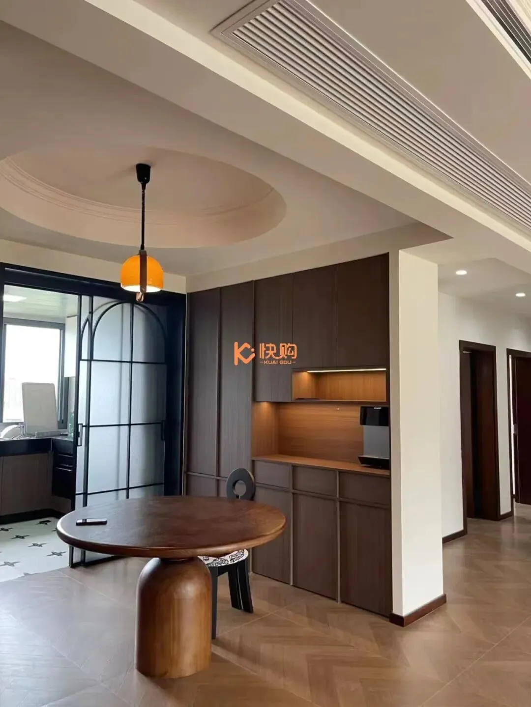 郑州实木油漆全屋定制:市场竞争与品牌选择策略解析