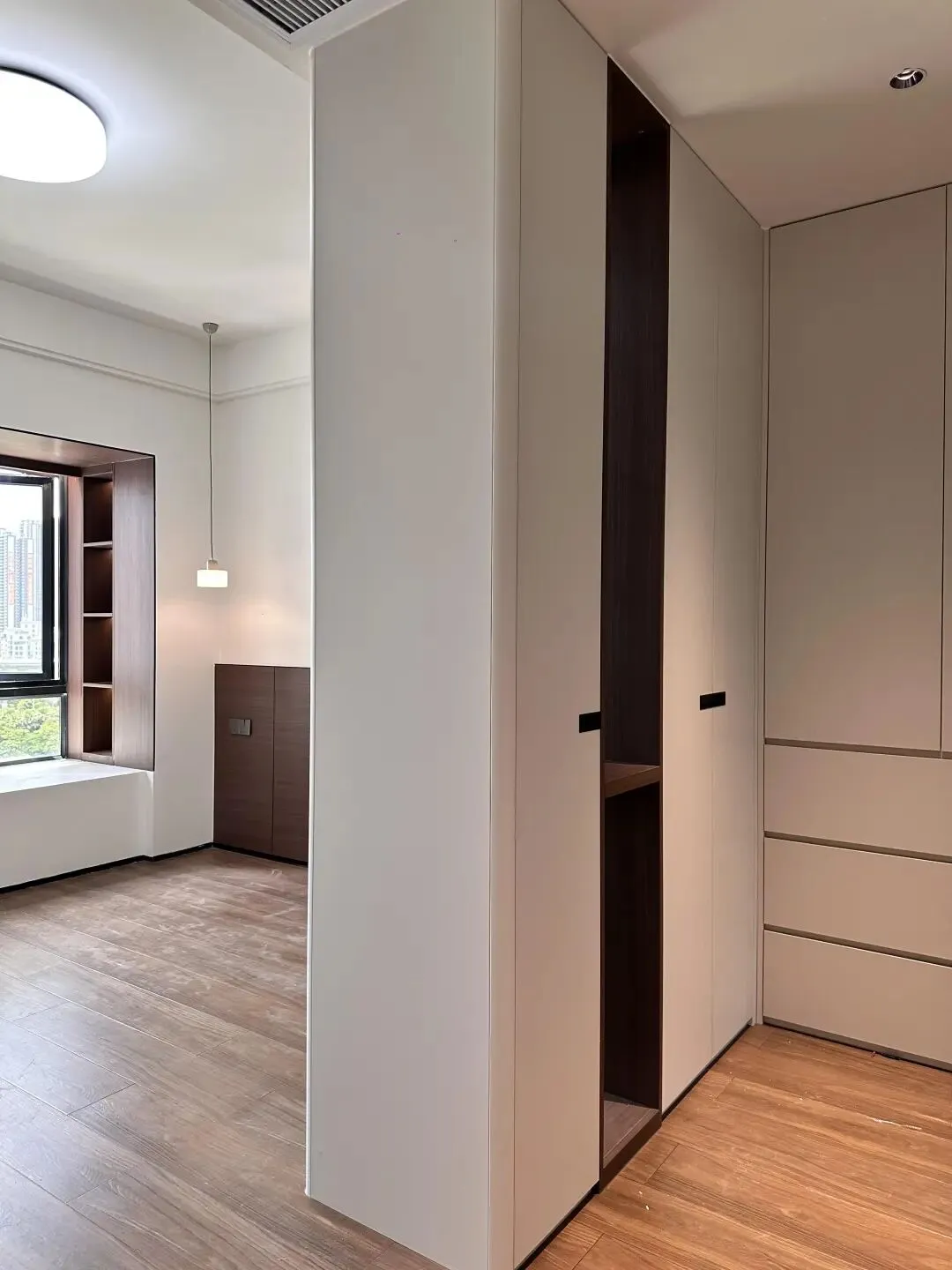 郑州实木油漆全屋定制厂家:区域市场经营策略深度解析