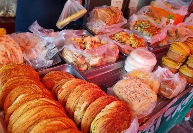 妈妈从小就给我在农贸市场旁边买油饼,现在我也给孩子这样买,直到那天我看了一个视频